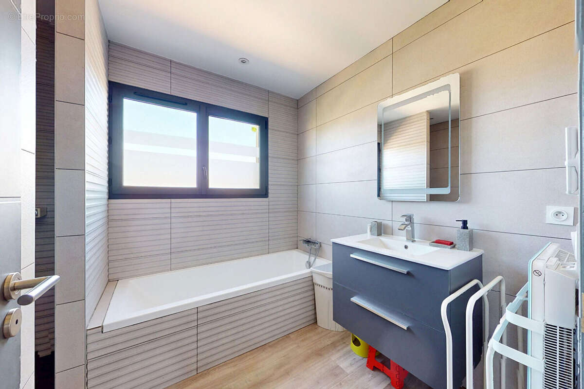 Villa 140m² avec piscine Millas 66170 - photo 8