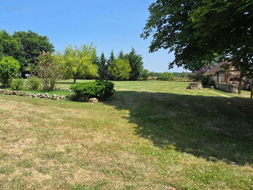 Maison à VARENNES-SUR-FOUZON
