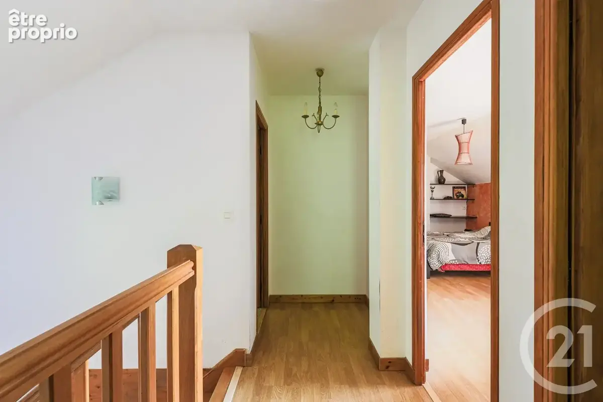 Maison 7 pièces 148 m² à vendre à Saint-Ismier (38330) - photo 12