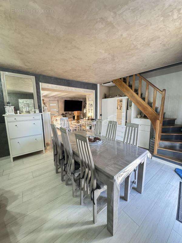 Maison briarde de charme – 146 m² – dépendances – terrain 1 350 m² – calme absolu - photo 7