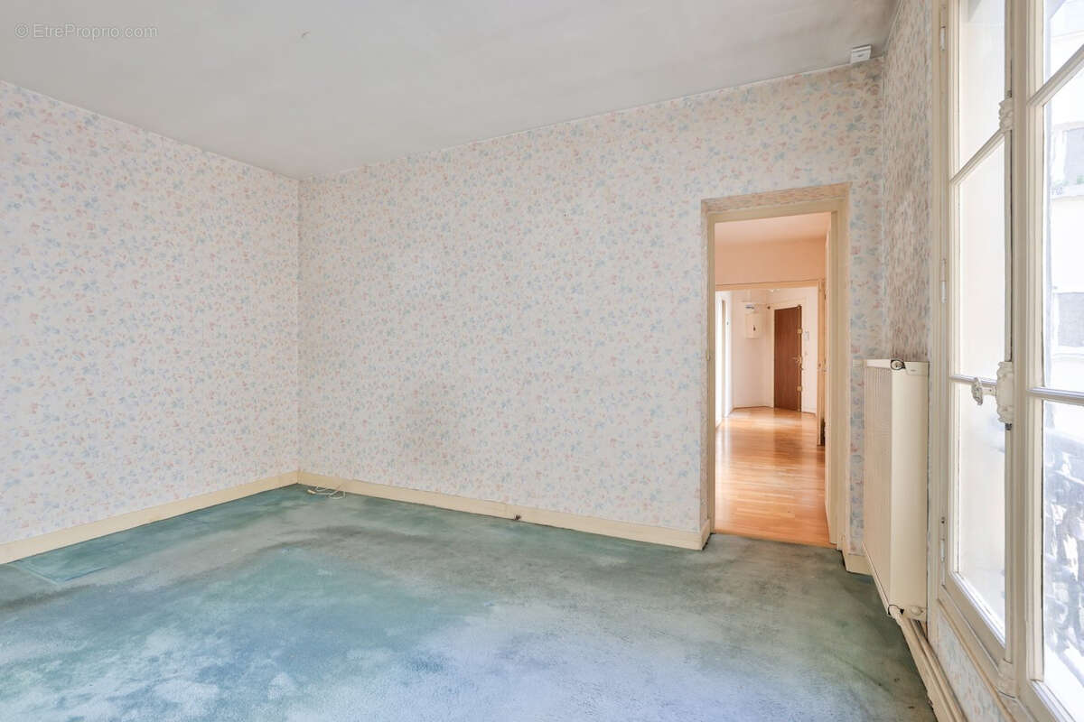 Appartement à PARIS-11E