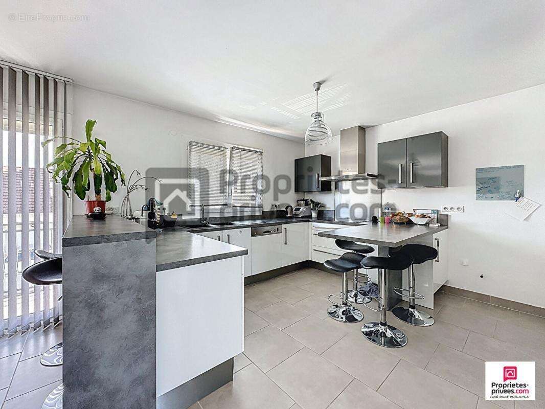 Maison à GRETZ-ARMAINVILLIERS