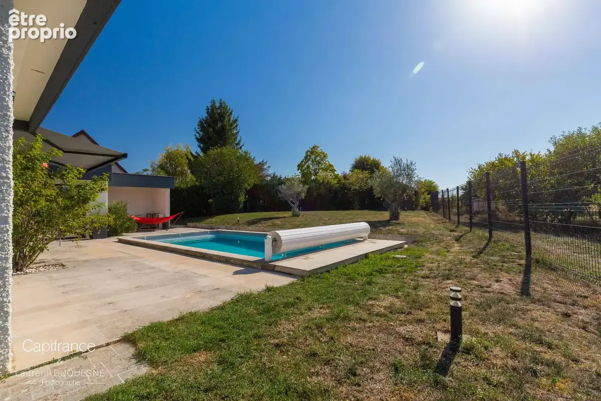 Maison d’architecte de plain-pied avec piscine et vue dégagée - photo 3
