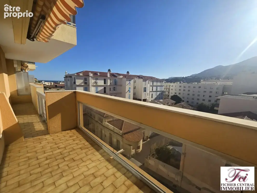 Appartement à MENTON