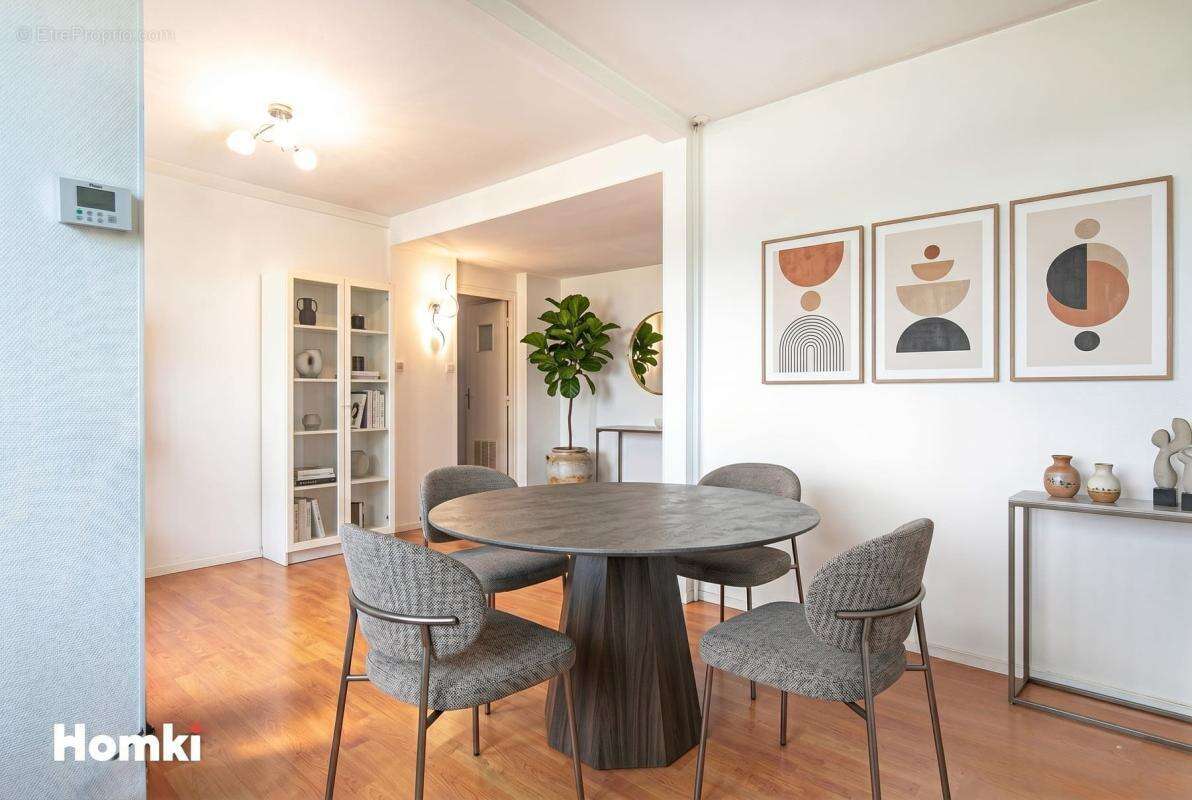 Appartement à SAINT-MARTIN-D'HERES