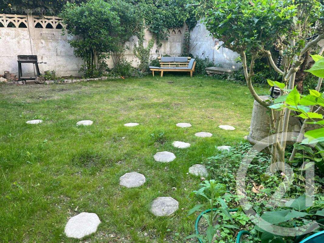 Appartement à FONTENAY-SOUS-BOIS