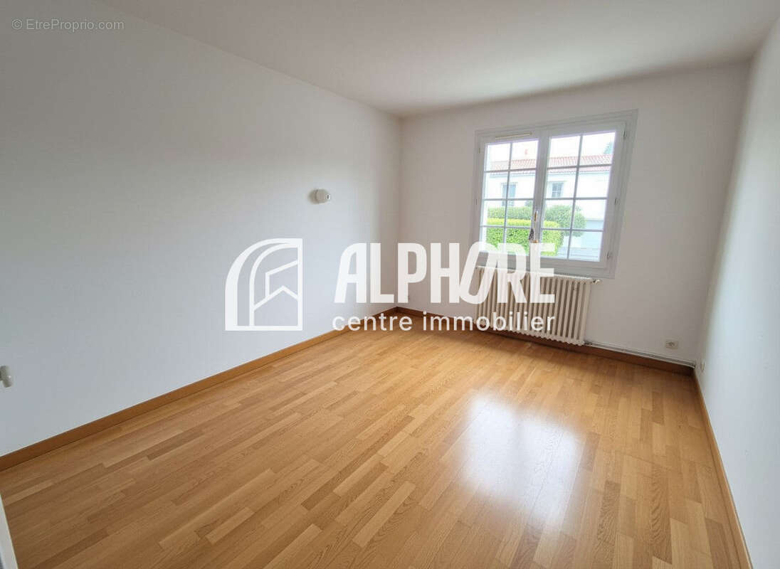 Maison 4 pièces à vendre à La Roche-sur-Yon - Réf. VINC2109 - photo 5