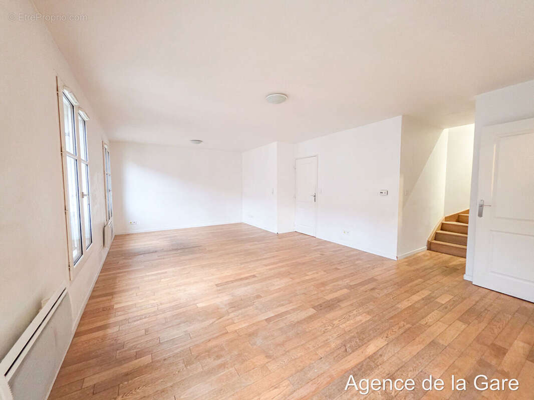 Appartement à MAISONS-LAFFITTE
