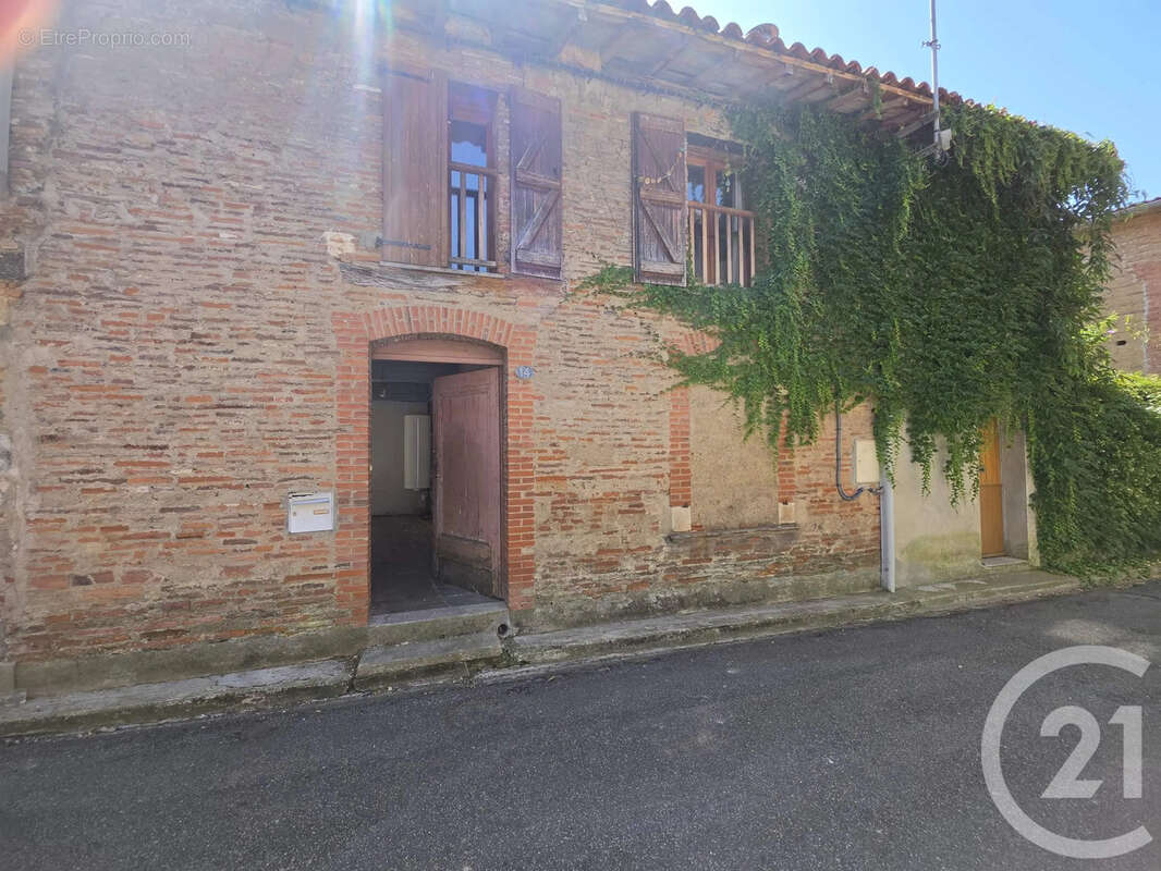 Maison à MONTESQUIEU-VOLVESTRE