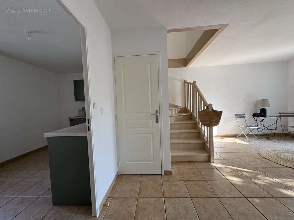 Maison à BOUILLARGUES