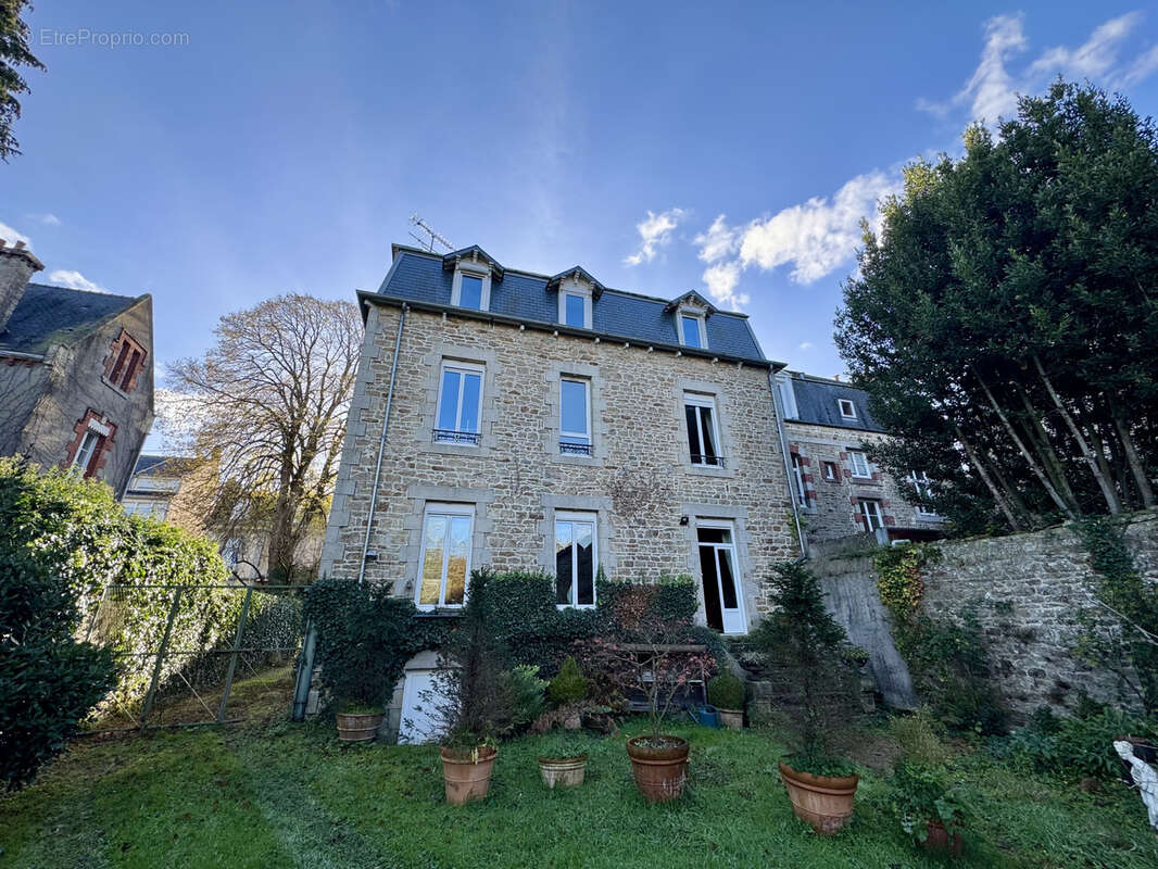 Maison à GUINGAMP