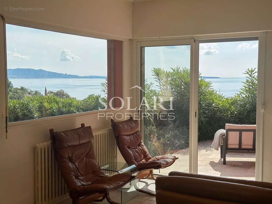 Maison à THEOULE-SUR-MER