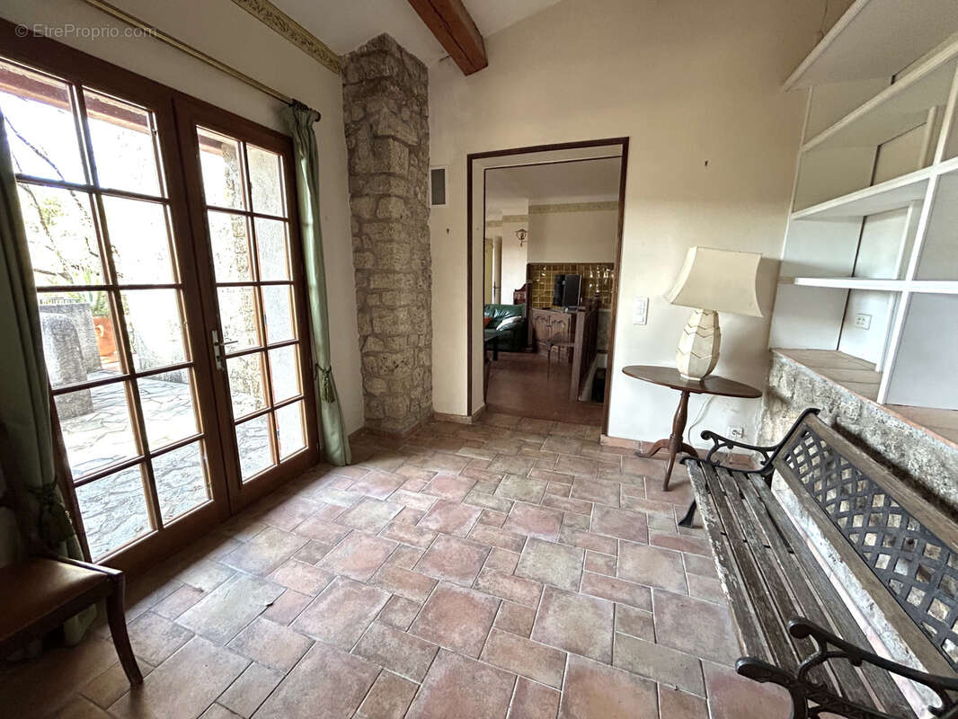 Maison à VILLECROZE