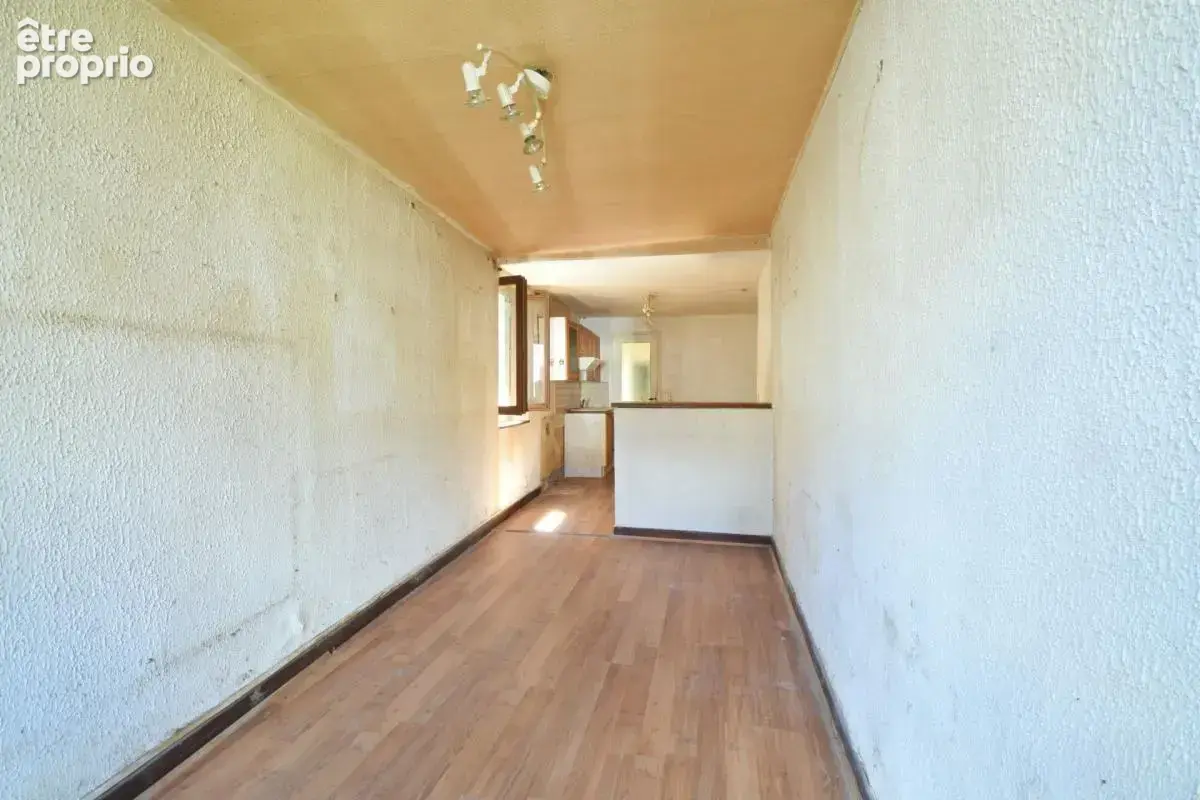 *** exclusivite *** maison de ville avec petit garage et cave - a renover *** billom 63160 *** - photo 3