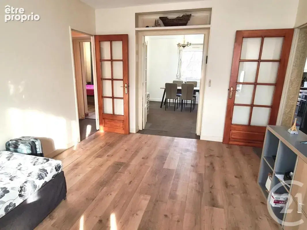 Appartement 4 pièces 67 m² à vendre à Creteil (94000) - photo 2