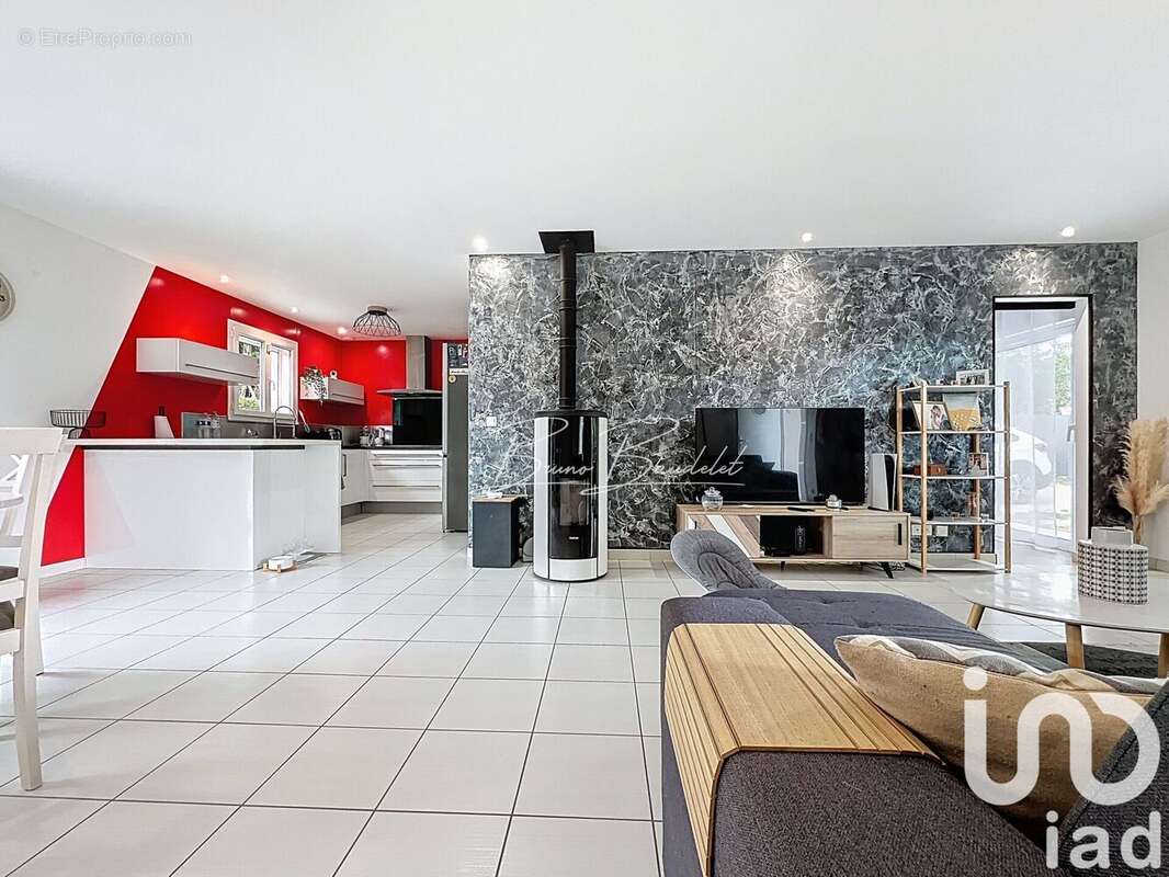 Photo 7 - Maison à LA SAUVE