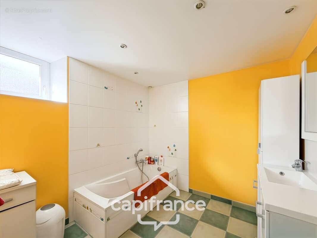 Proche PONTIVY - Maison familiale 5 chambres avec double garage - photo 22