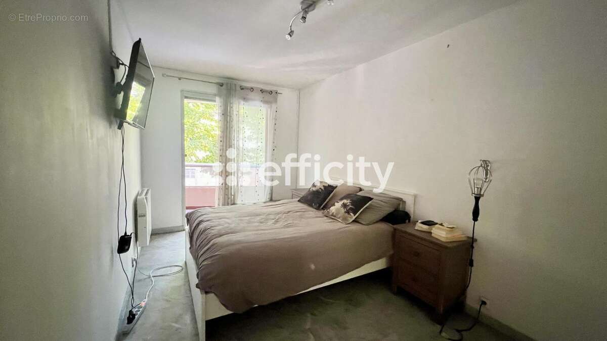 Appartement à MARSEILLE-8E