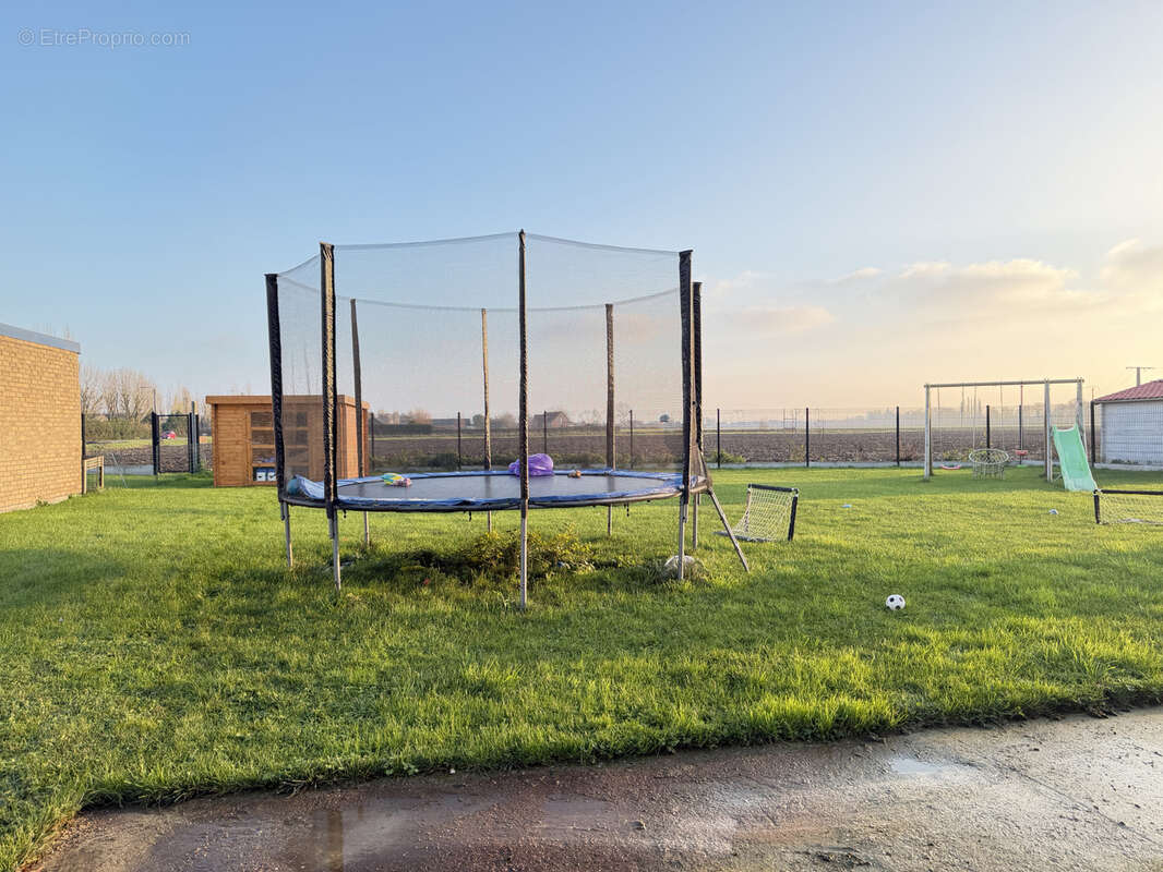 Maison à VIEUX-BERQUIN