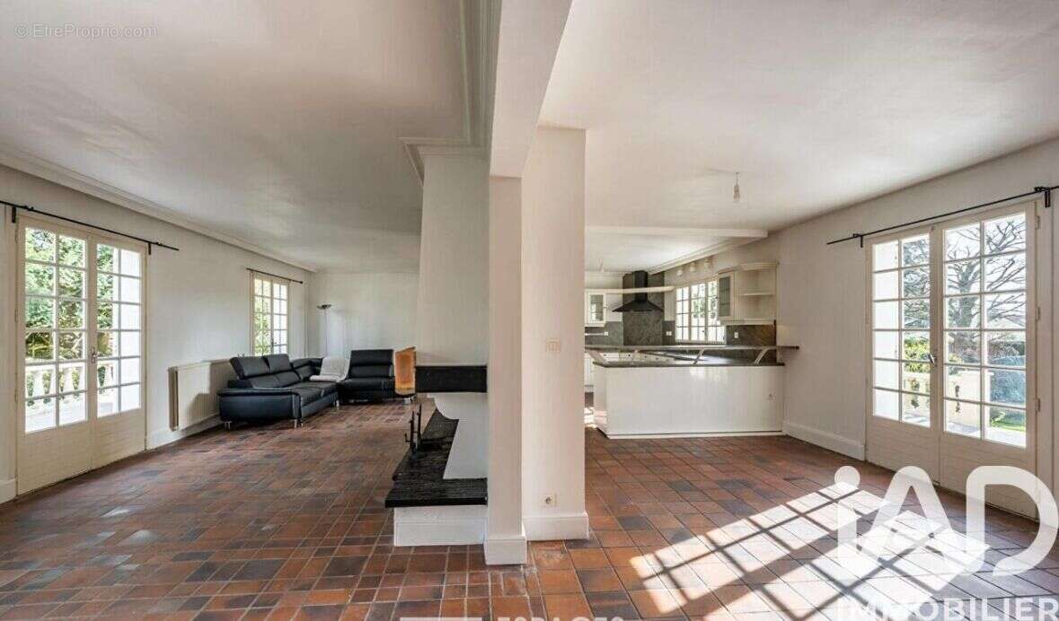 Photo 4 - Maison à SAINTRY-SUR-SEINE