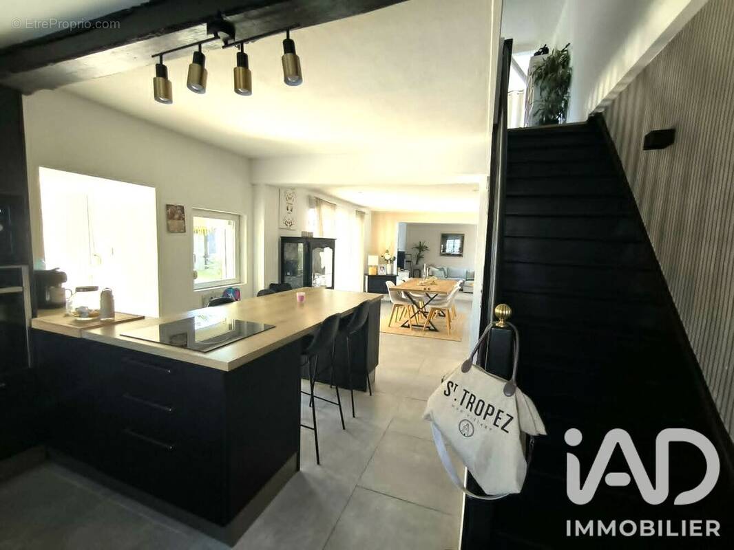Photo 1 - Maison à PROVIN