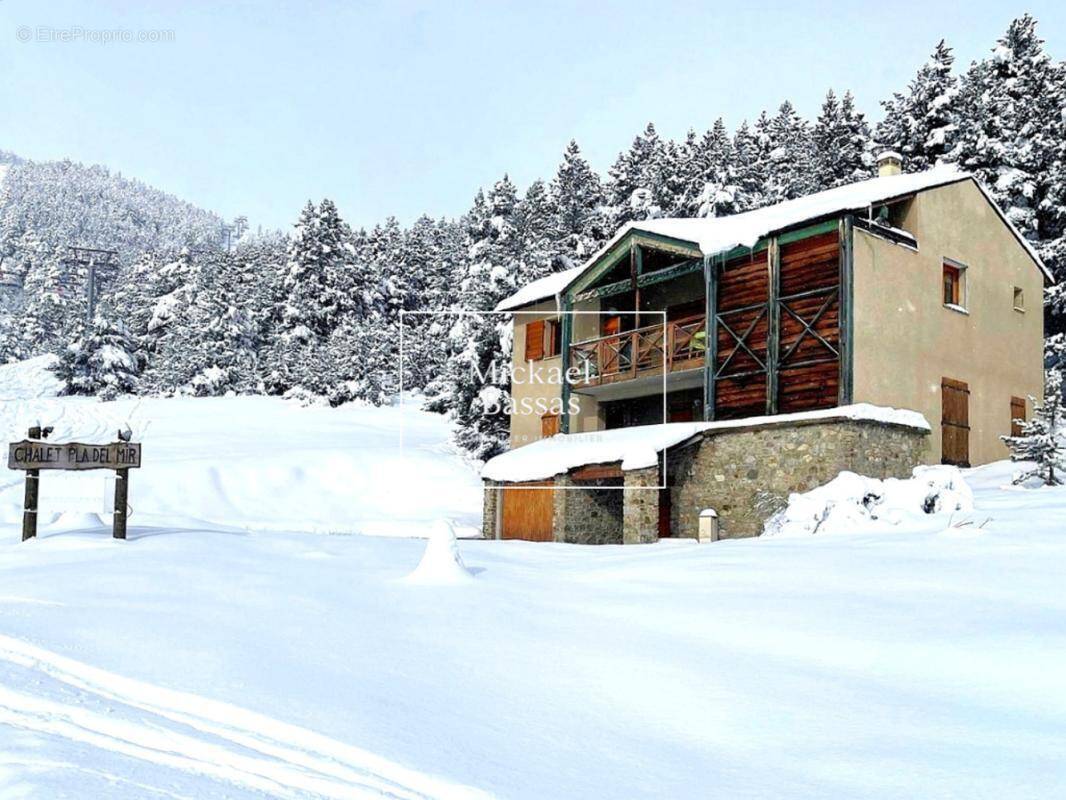 Maison à LES ANGLES