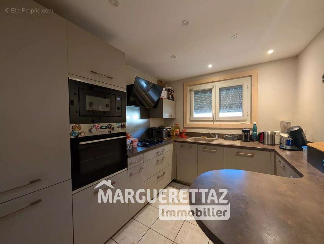 Maison à SAINT-JEOIRE