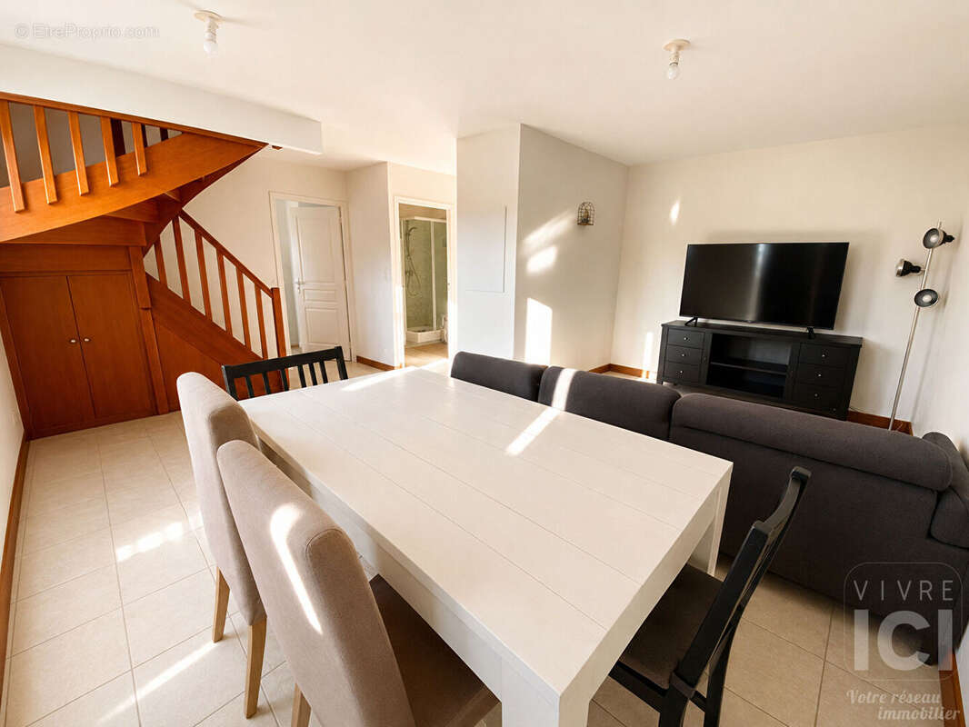 À vendre - Appartement T3 en duplex avec garage - INDRE - photo 2