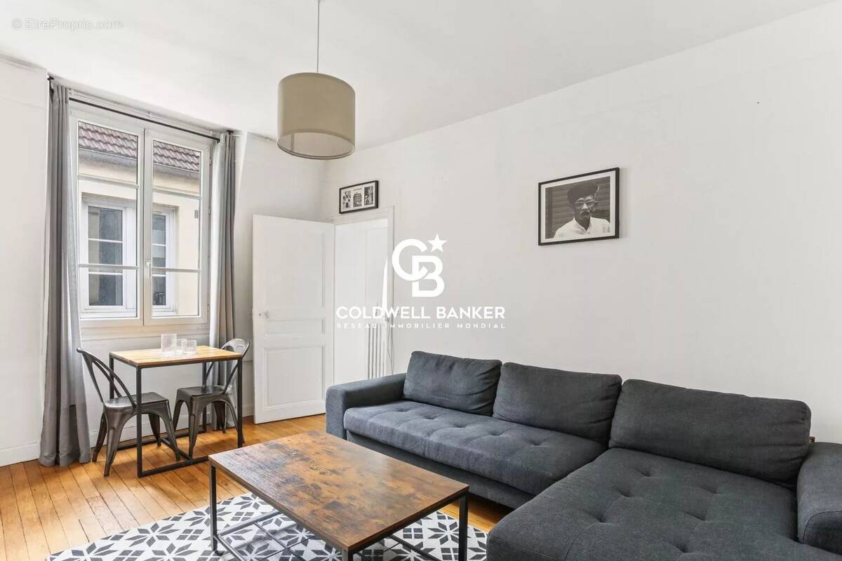 Appartement à PARIS-7E