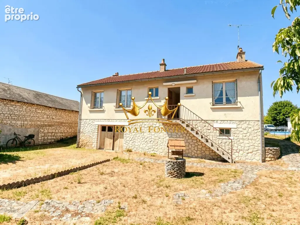 Pavillon de 82 m2 sur sous sol complet  - Maison à MARIGNY-MARMANDE