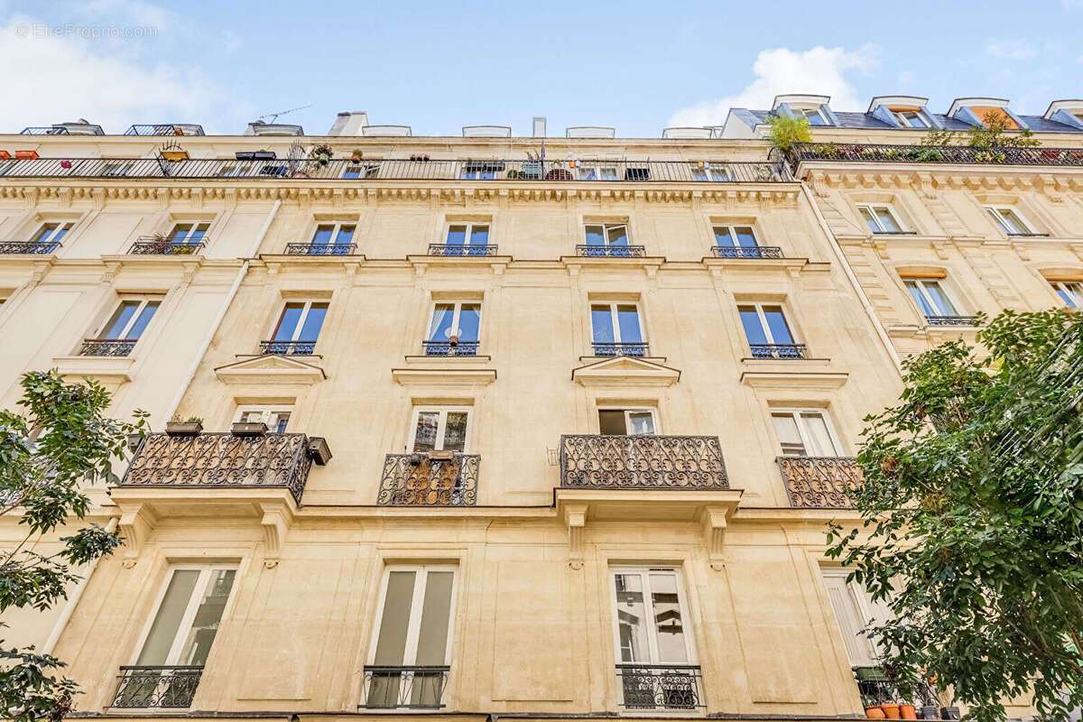 Appartement Paris 1 pièce(s) 24 m2 - photo 12