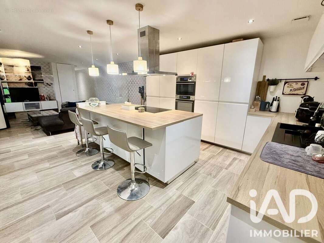Maison 135 m² à La Trinite-Porhoet  - photo 2
