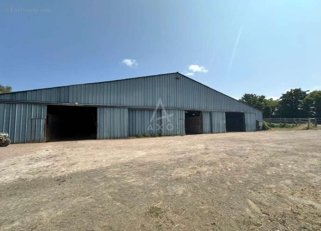 Haras d'entraînement  28 hectares d'un seul tenant à 10 km de Caen - photo 11