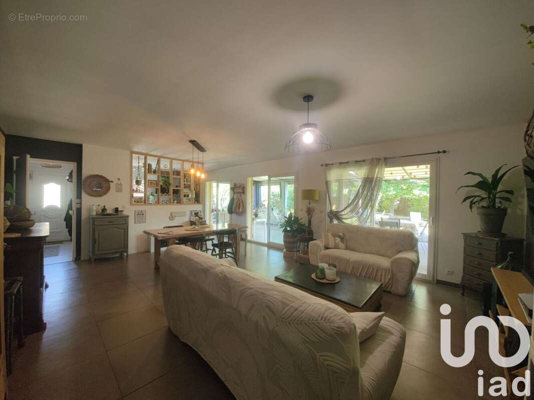 Photo 3 - Maison à SAINT-HILAIRE-DE-BRETHMAS