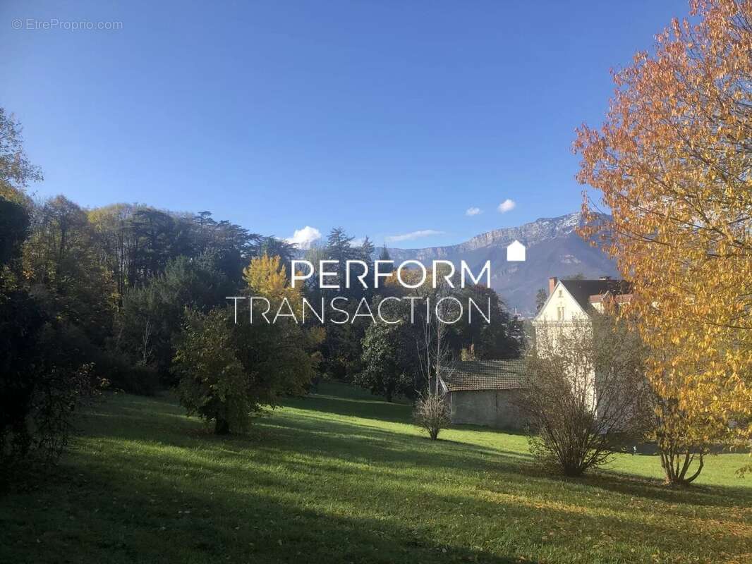 Appartement à POISAT