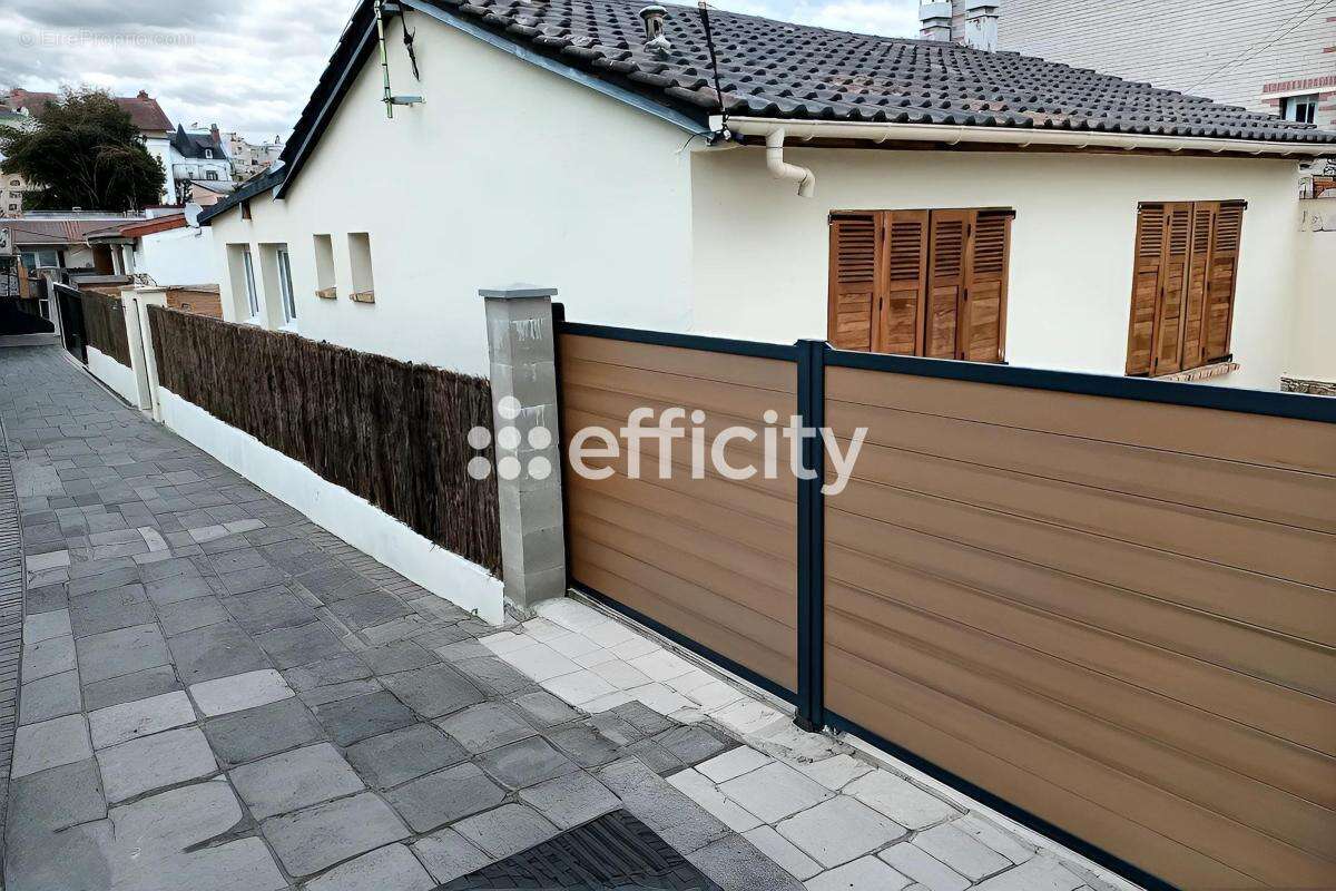 Maison à VILLENEUVE-LE-ROI