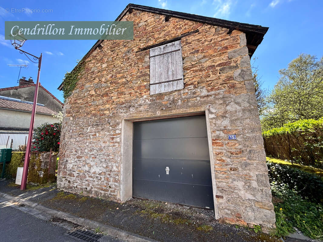 Maison à BOSMOREAU-LES-MINES
