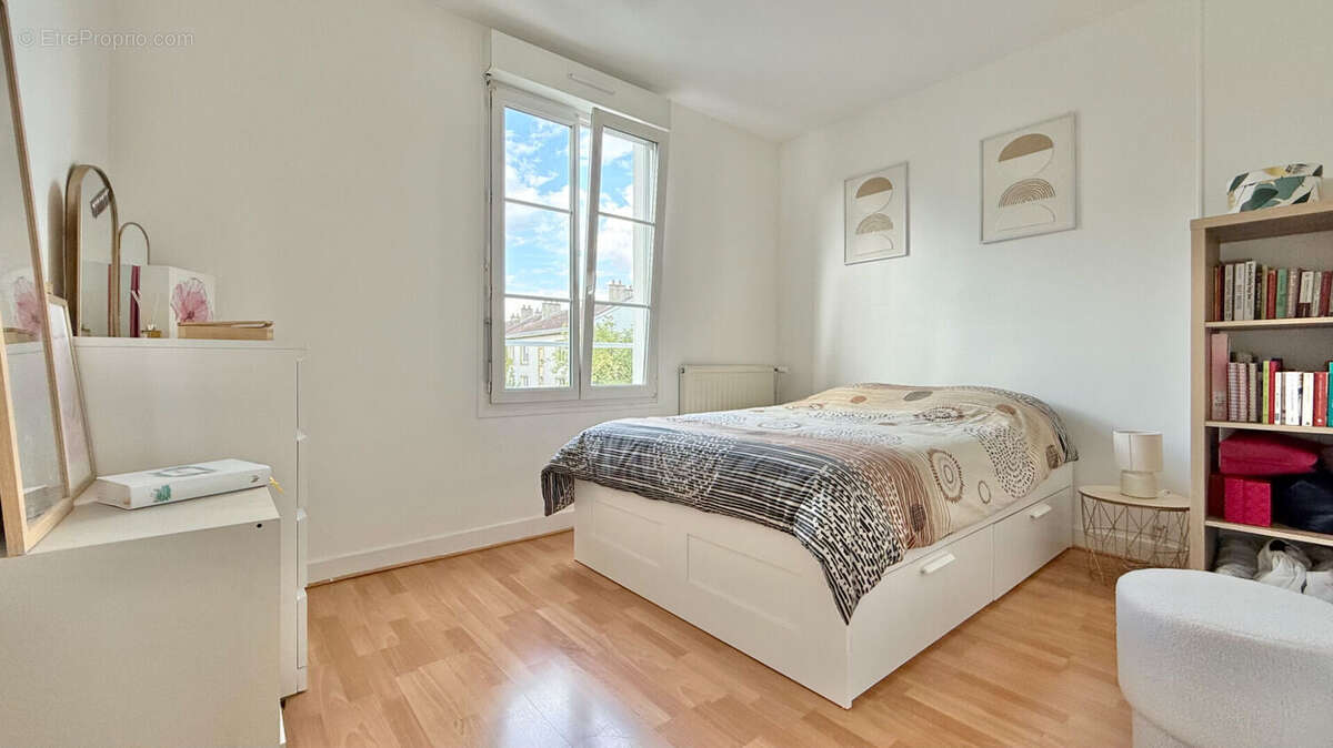 Maison à CORBEIL-ESSONNES