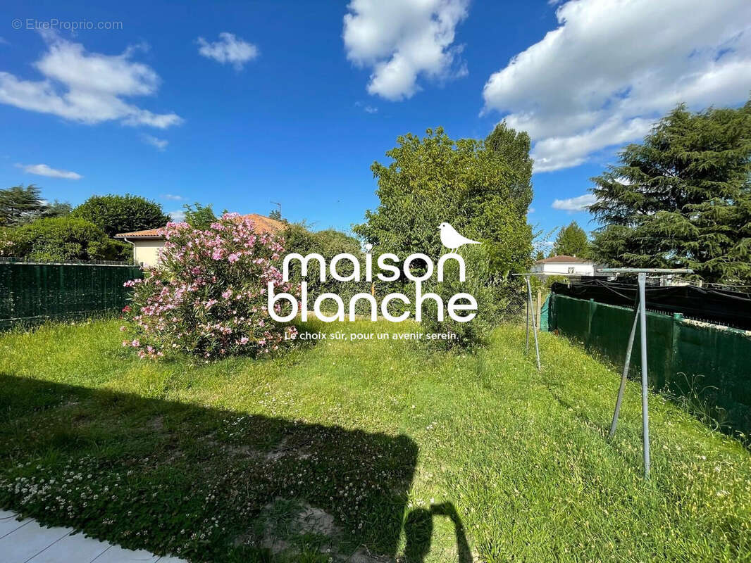 Maison 76 m² à Saint-Magne-De-Castillon  - photo 8