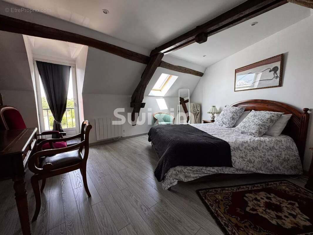 Maison à NOYERS