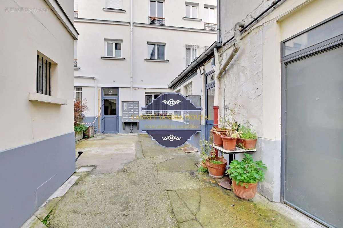 Appartement à PARIS-11E