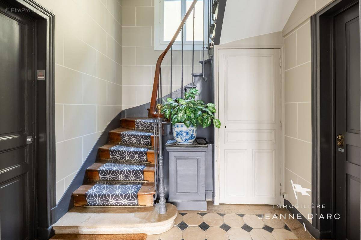 Appartement à VERSAILLES