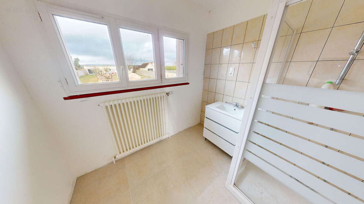 Maison à FONTENAY-SUR-EURE