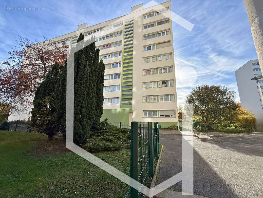 Appartement à ROSNY-SOUS-BOIS