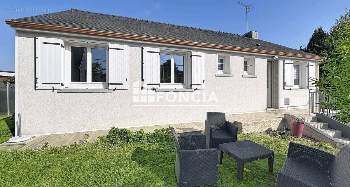 Maison à LA LANDE-PATRY