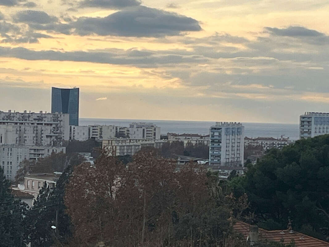 Appartement à MARSEILLE-14E