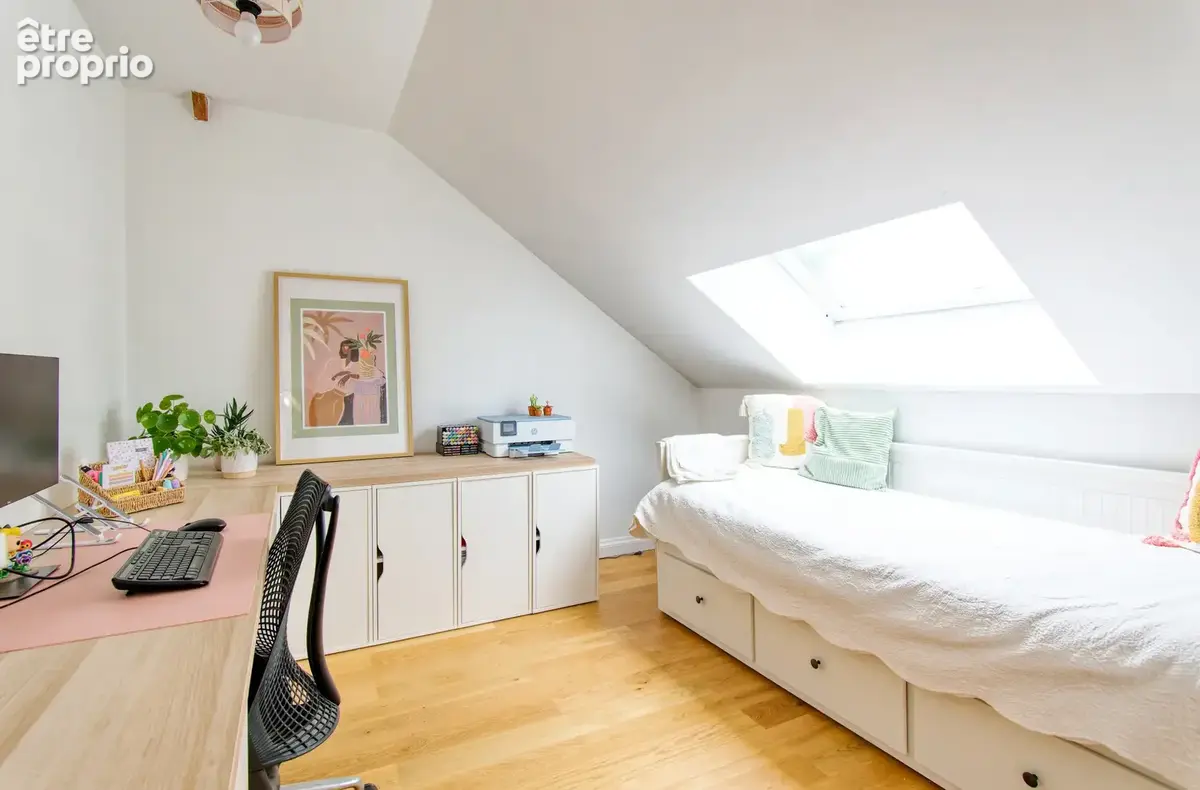 Bourg de Couffé, Maison ancienne rénovée, 205 m2, 5 chambres - photo 14