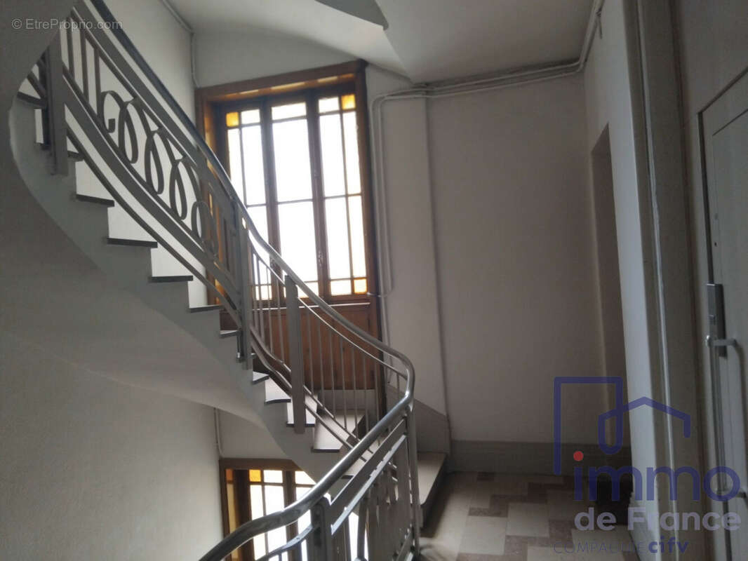 Appartement à SAINT-ETIENNE
