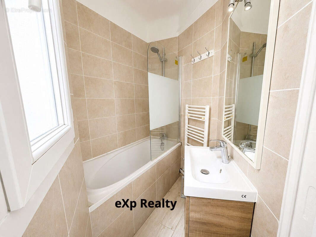 Appartement à PARIS-15E