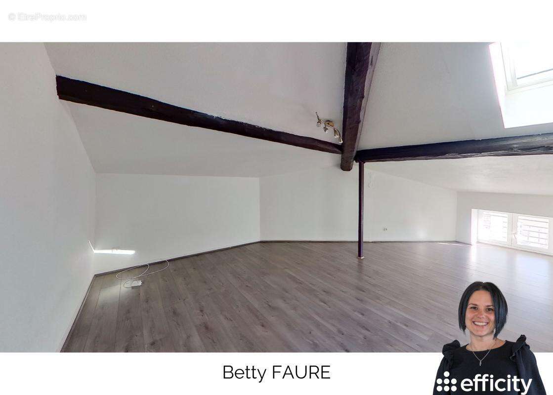 Appartement à LE CHAMBON-FEUGEROLLES